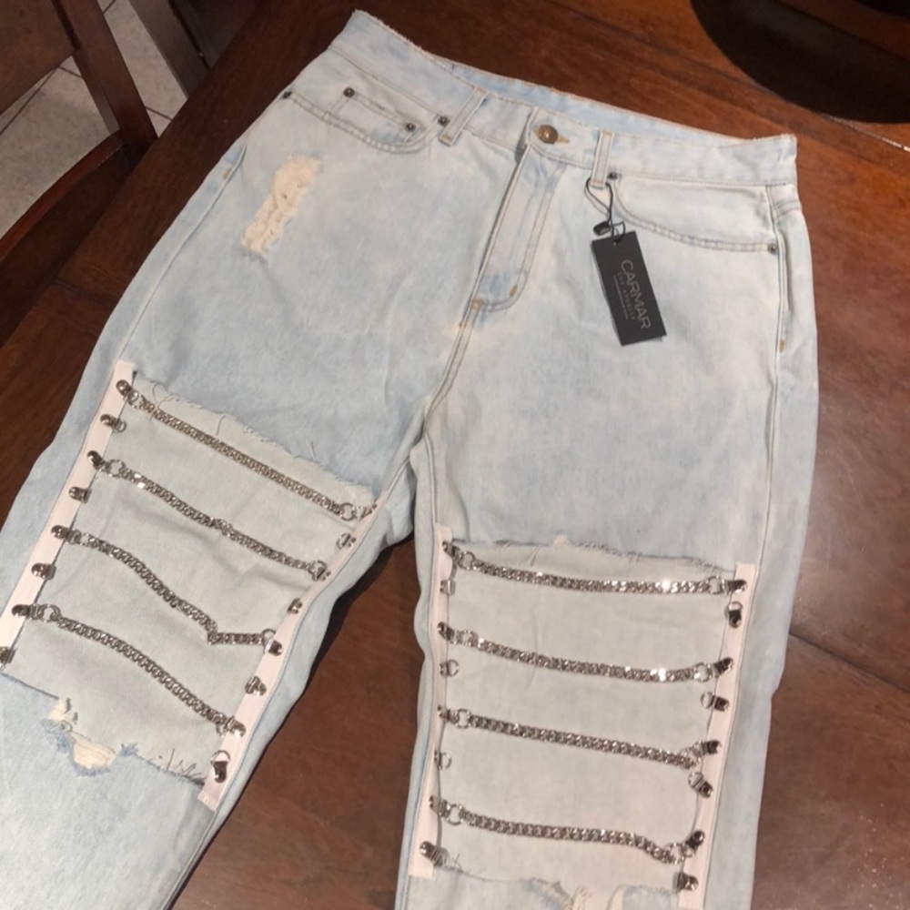 NEW WITH TAGS- carmar hermia chain knee denim
